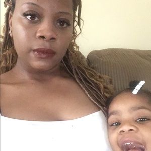 Meet your Posher, Jocelyn